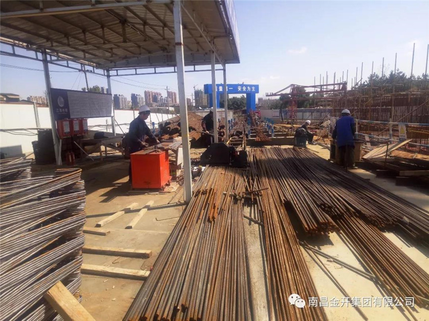 肩负重任 奋战正酣 ——枫景村安置房项目施工纪实