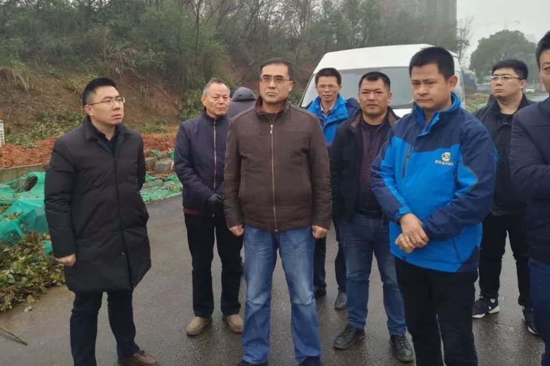 加强约谈调度保落实 打好围挡整治攻坚战 