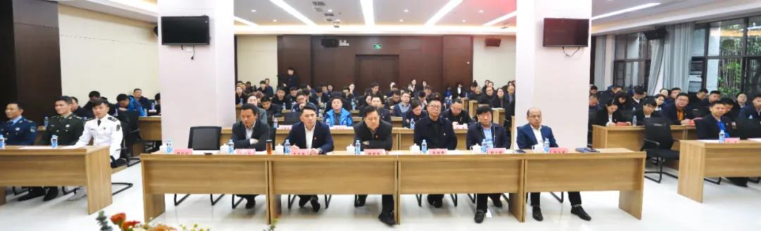 金开集团举办“老兵讲党课暨政治生日贺卡集中颁发仪式”